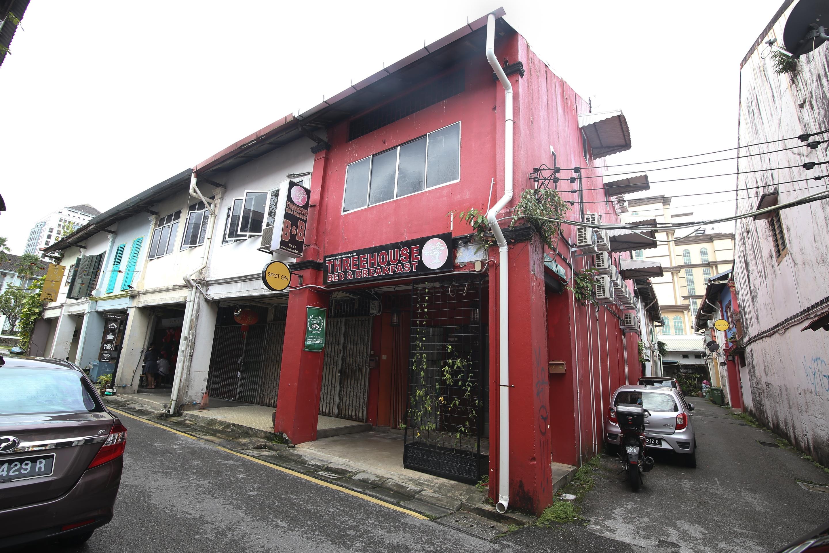 Spot On 90141 Threehouse Bed & Breakfast كوشنج المظهر الخارجي الصورة