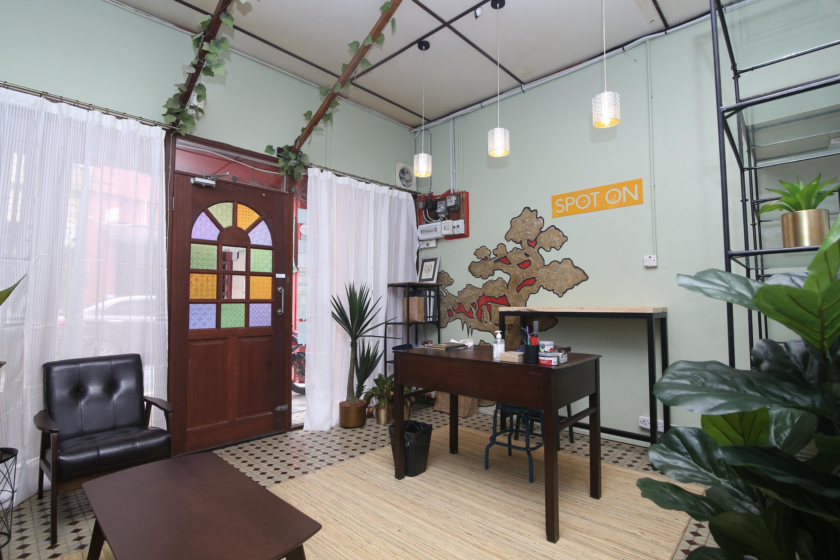 Spot On 90141 Threehouse Bed & Breakfast كوشنج المظهر الخارجي الصورة